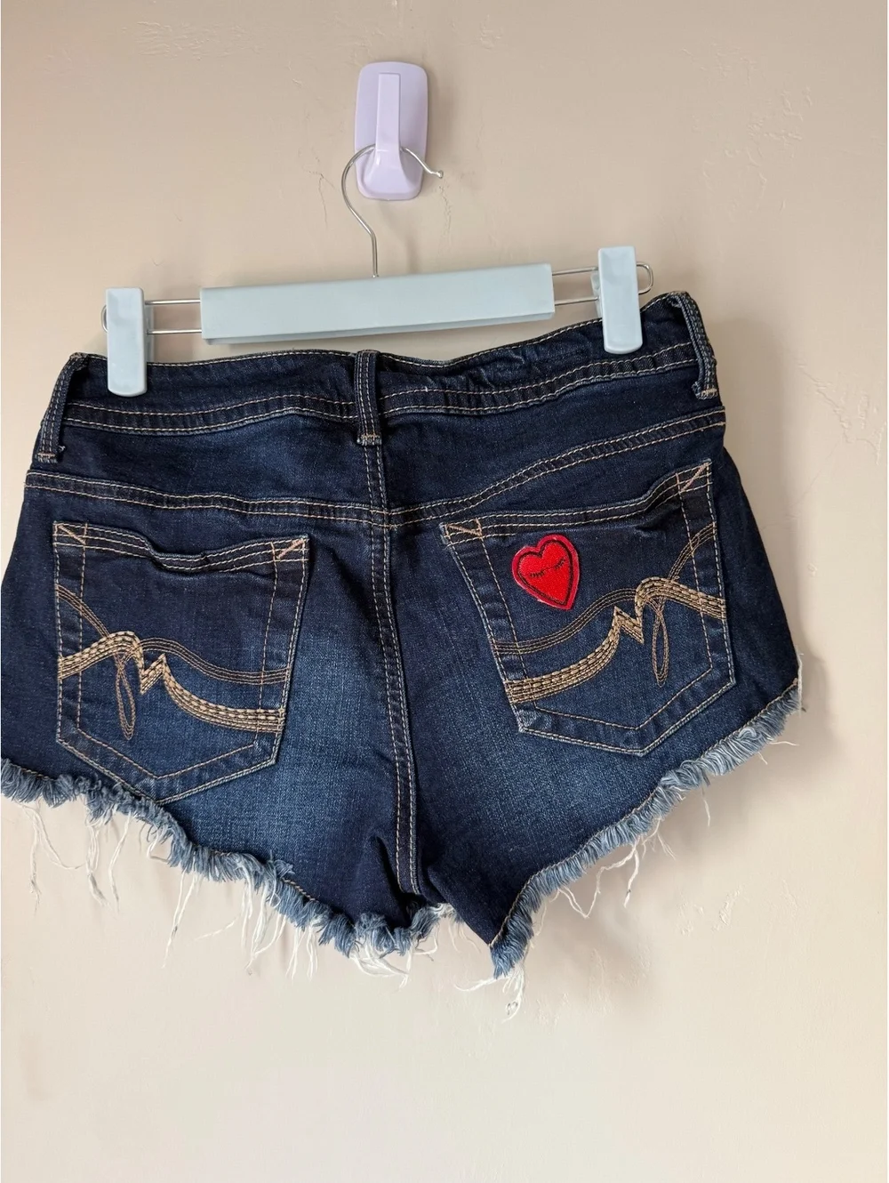 Y2K Vintage Hot Kiss Denim Shorts – Women’s Size 3